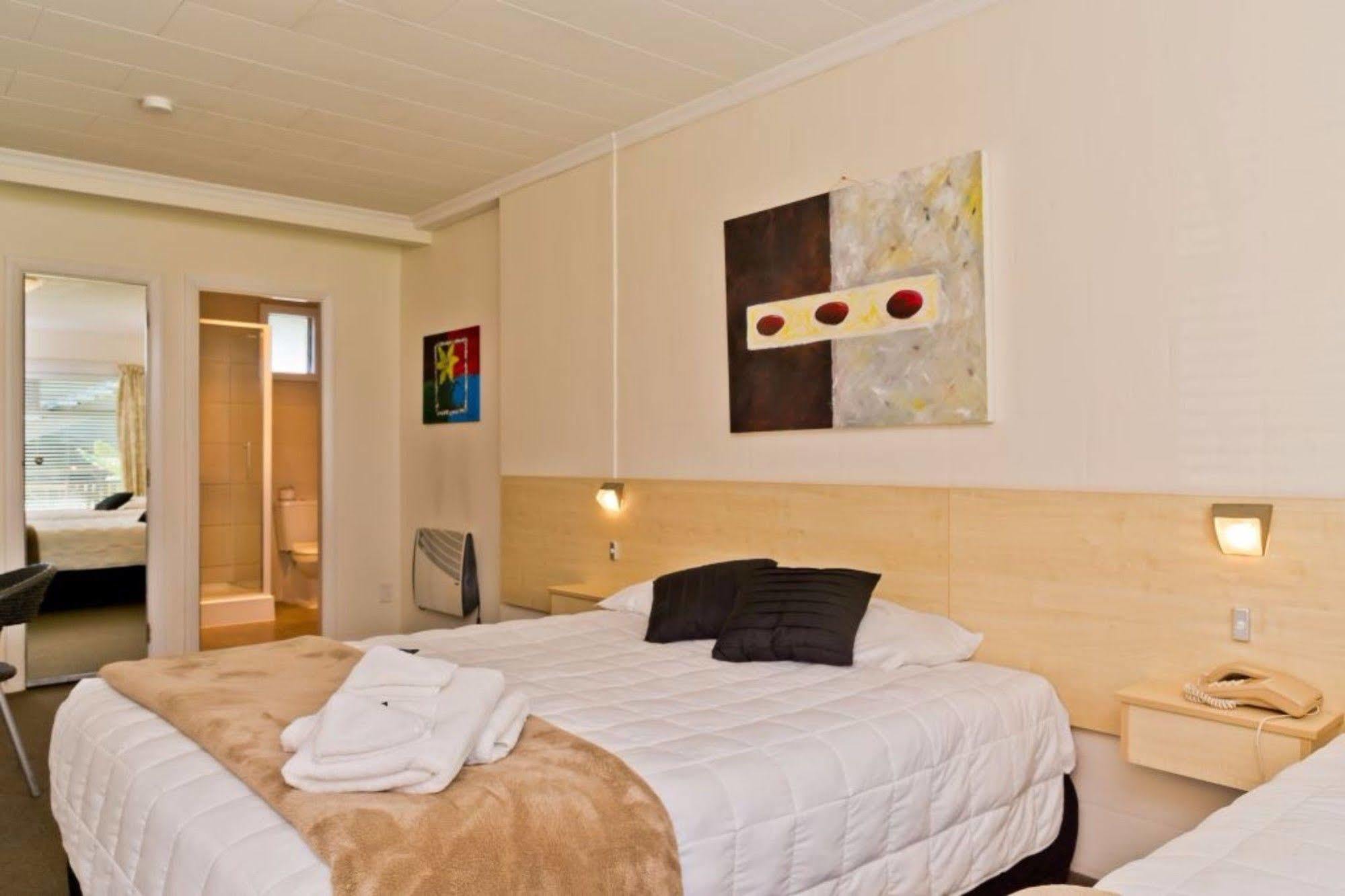 Picton Accommodation Gateway Motel Экстерьер фото